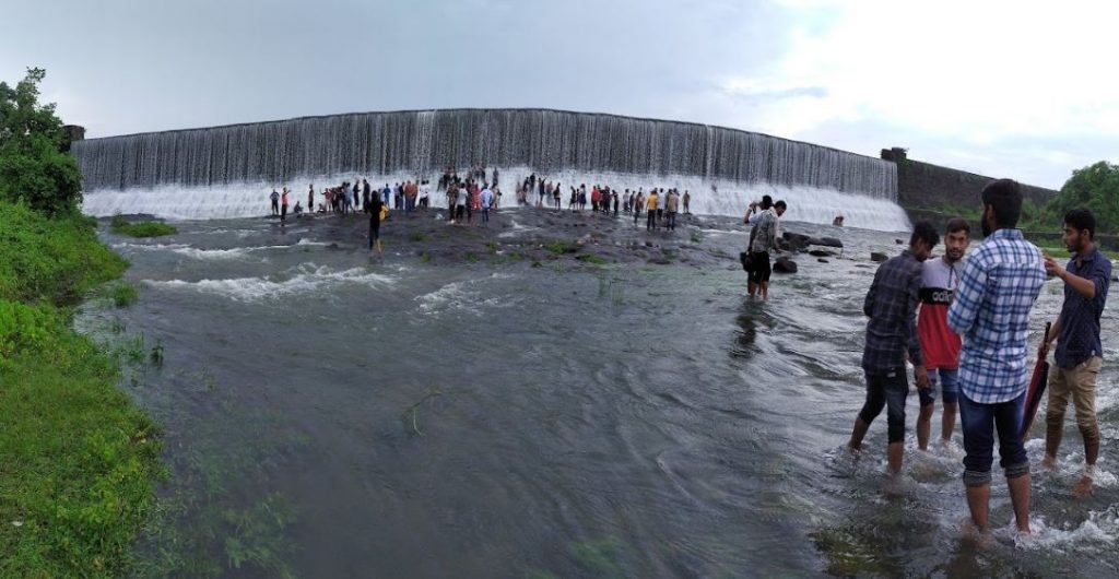 Why Khandari WaterFall Jabalpur is famous? Katiyar Sister